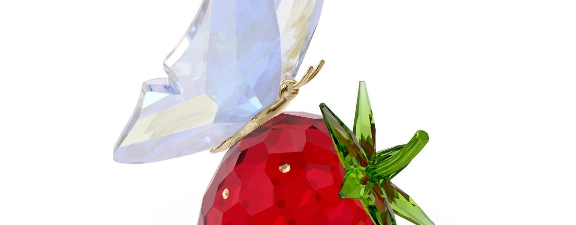 Swarovski kristalna figura Idyllia Leptir i jagoda