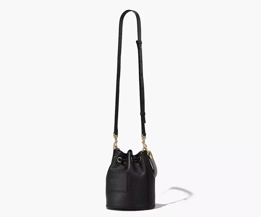 MARC JACOBS THE LEATHER BUCKET BAG BLACK