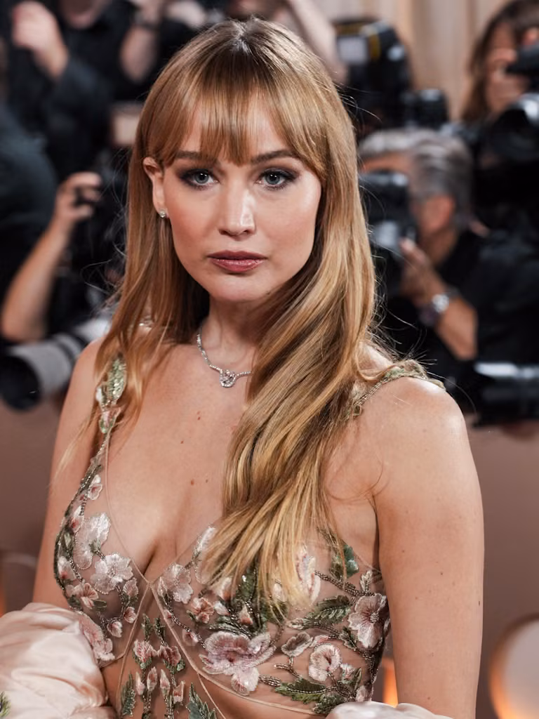 Jennifer Lawrence Swarovski Golden Globes 2026